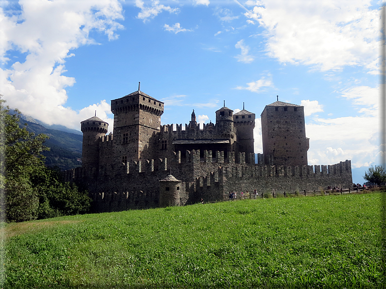 foto Castello di Fénis
